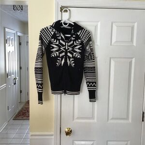 Athleta Black and White Geometric Hoodie